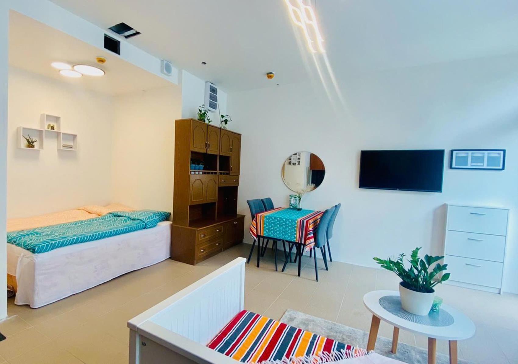 Green Studio Praha 2 L Ground Floor Free Parking Екстериор снимка